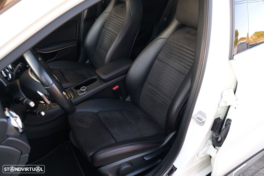 Mercedes-Benz GLA 220 d AMG Line 4-Matic - 14