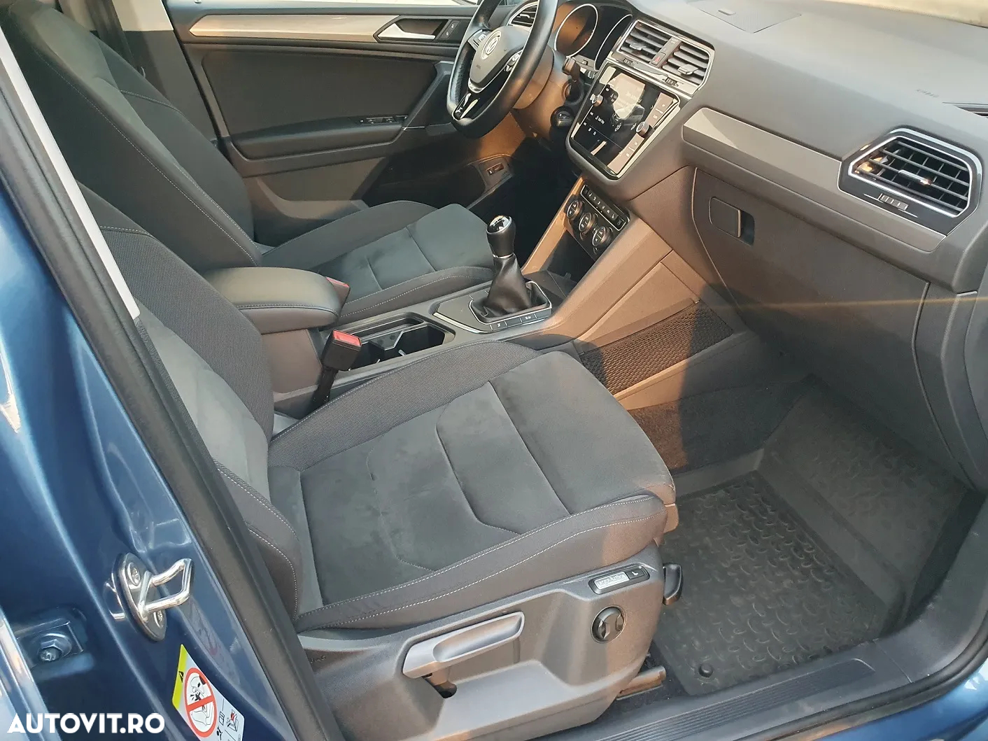 Volkswagen Tiguan 1.5 TSI ACT Comfortline - 24