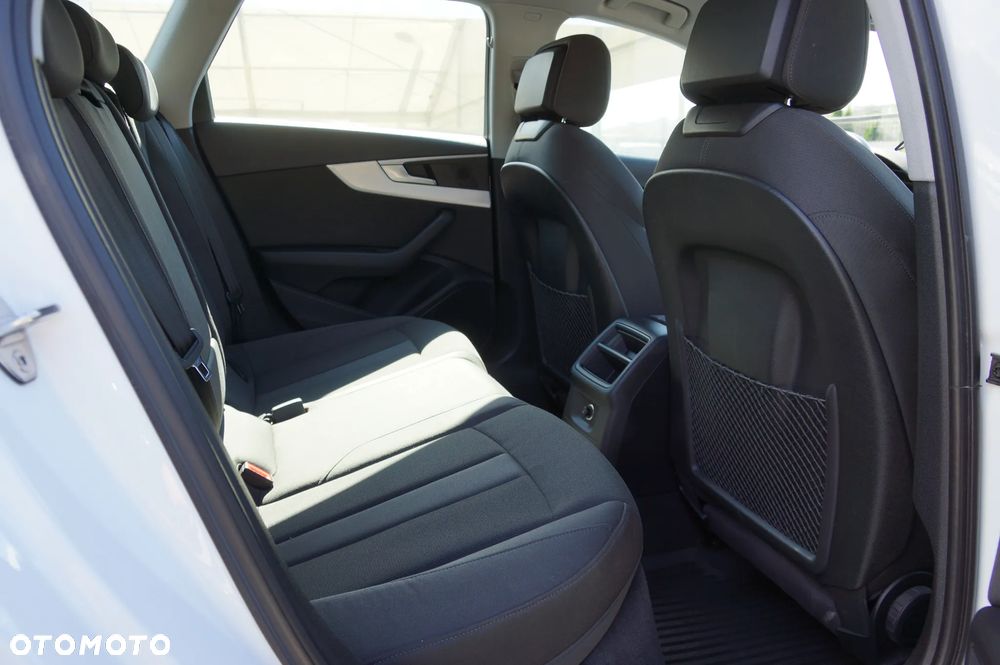 Audi A4 Allroad 2.0 TDI Quattro S tronic - 30