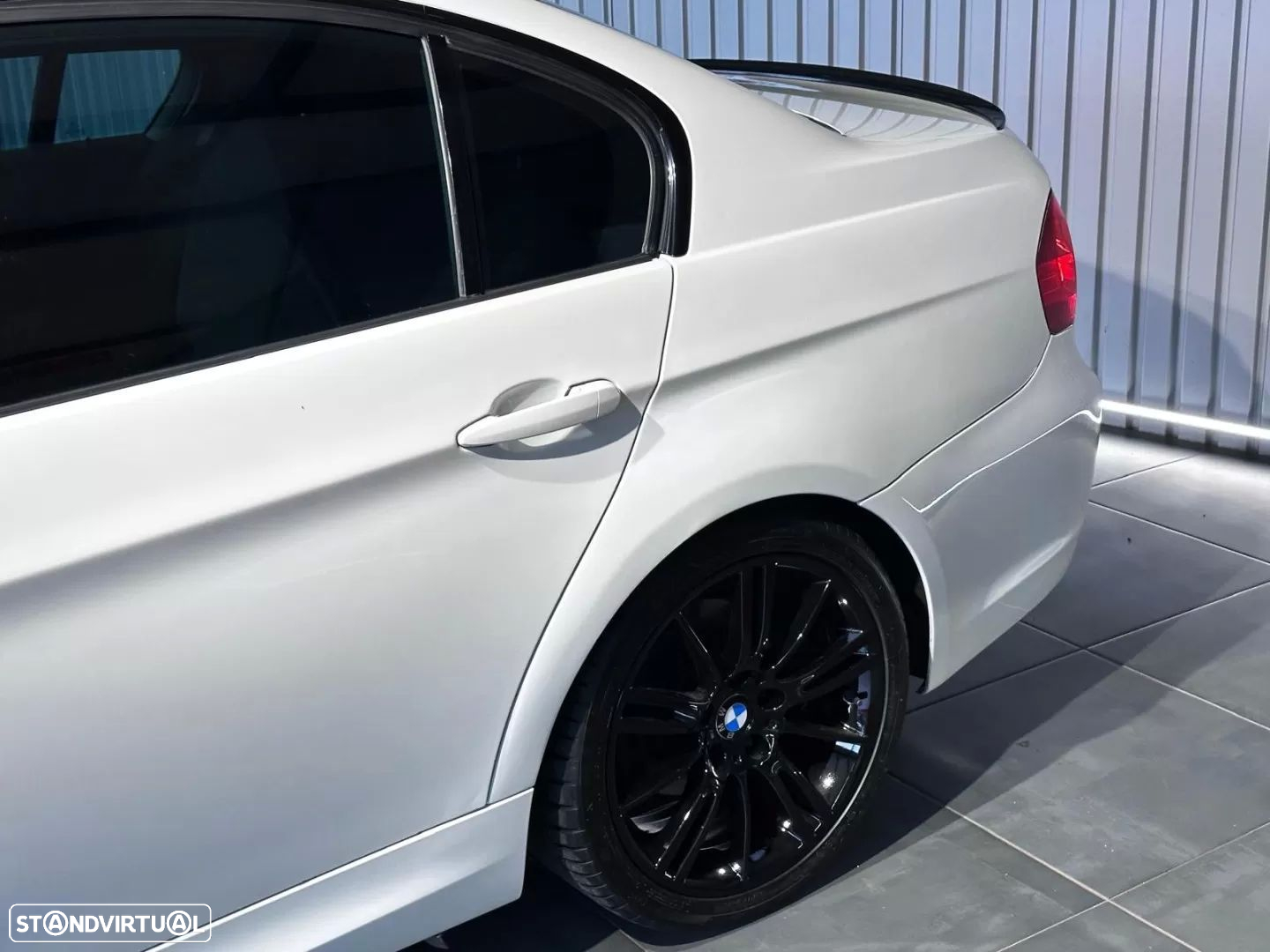 BMW 318 d Auto - 8