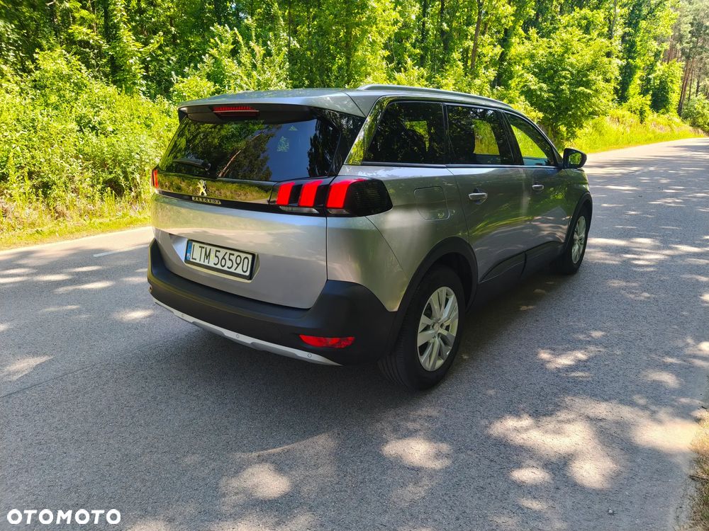 Peugeot 5008 - 19