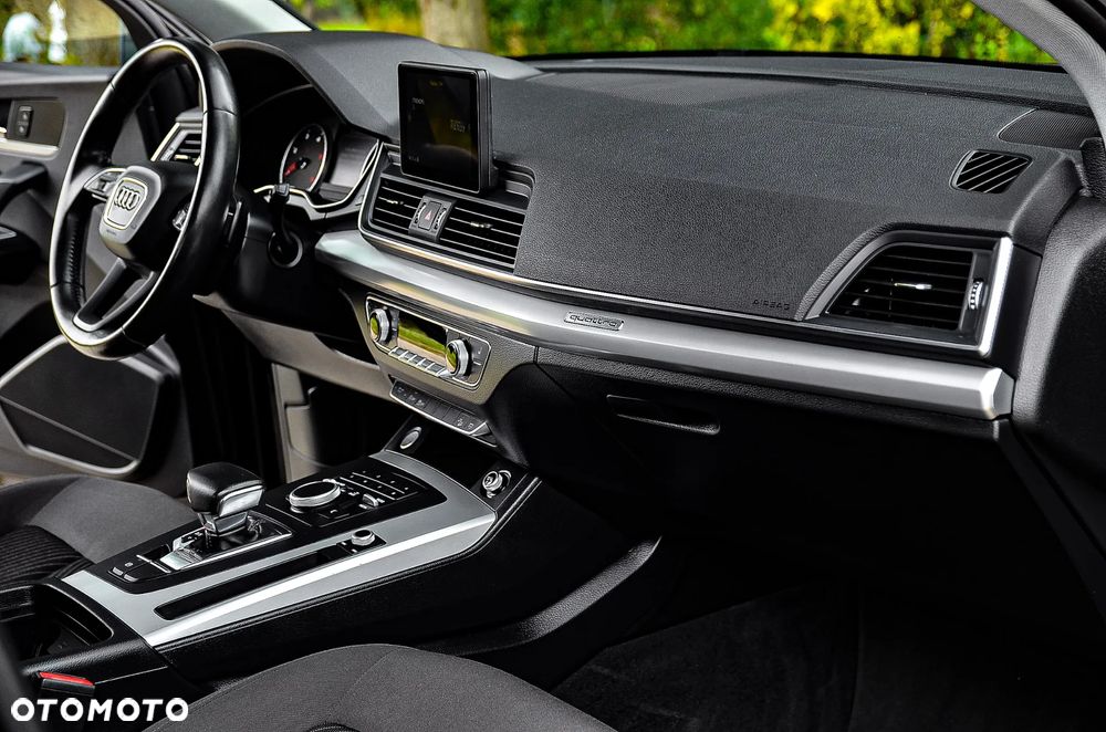 Audi Q5 35 TDI quattro S tronic design - 30