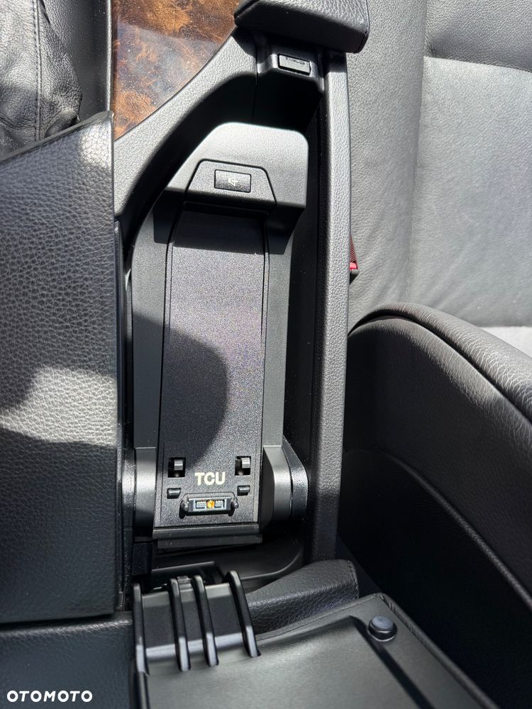 BMW Seria 5 530i - 30