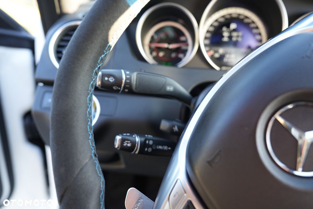Mercedes-Benz Klasa C 63 AMG AMG SPEEDSHIFT MCT Edition 507 - 35