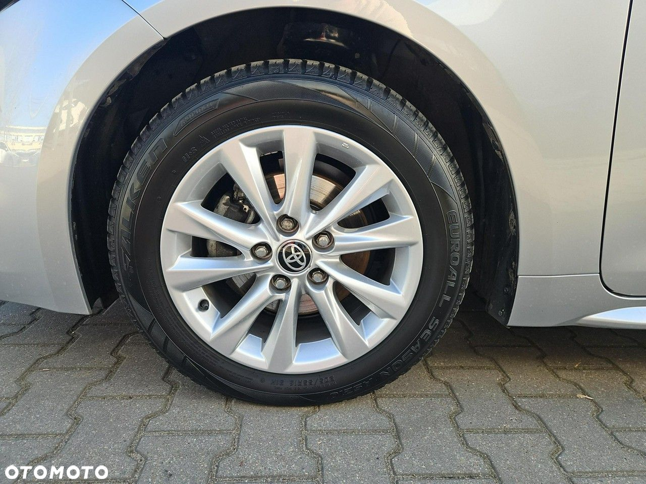 Toyota Corolla - 27