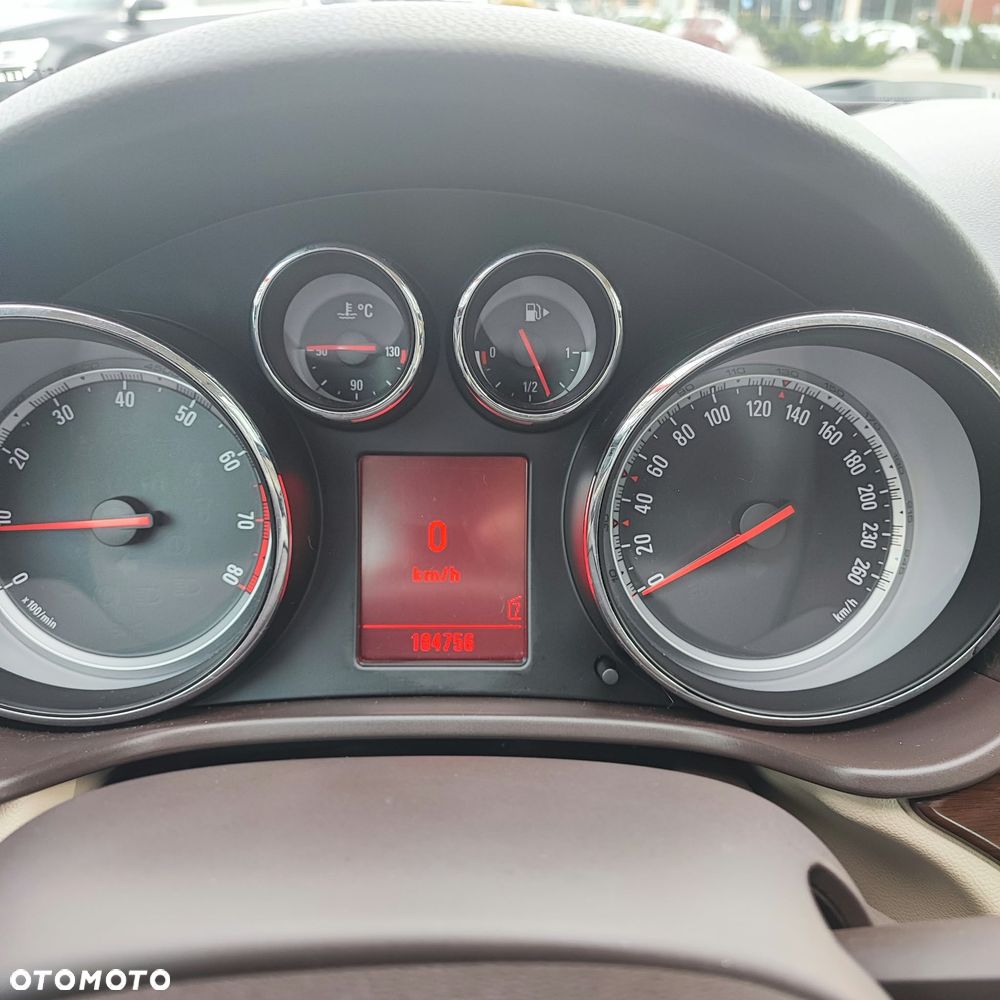 Opel Insignia - 13