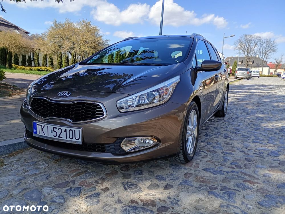 Kia Ceed 1.6 GDI Vision - 10