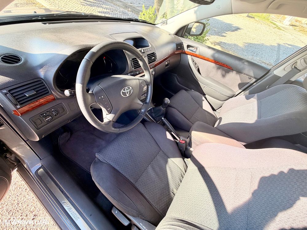 Toyota Avensis S/D 1.6 Sol EC - 26