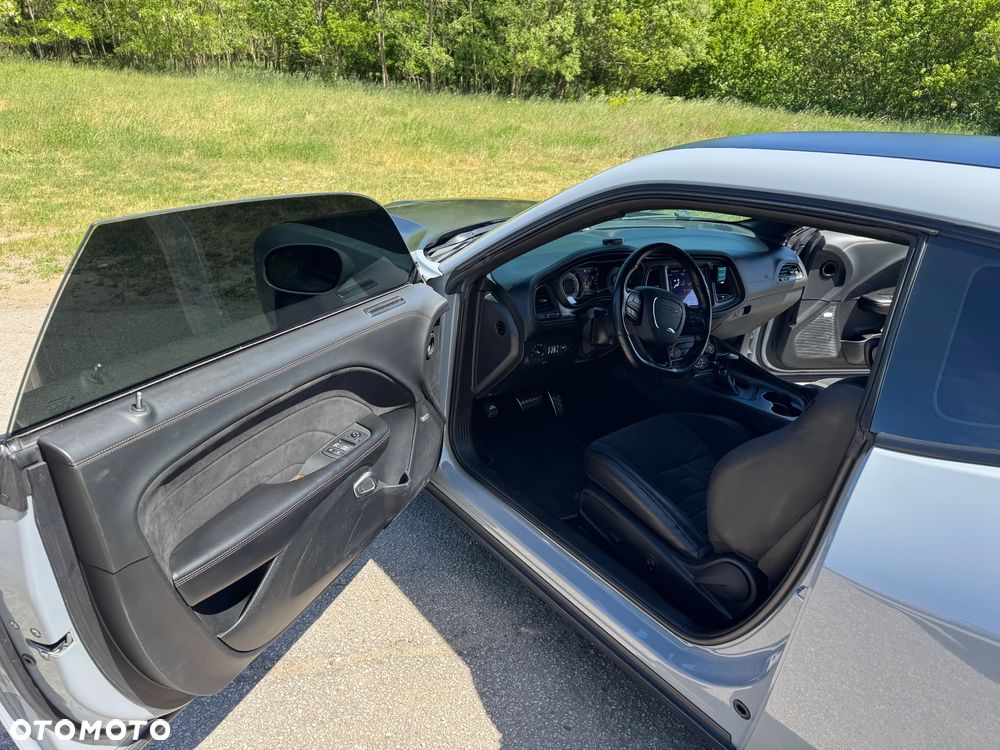 Dodge Challenger 5.7 R/T - 6