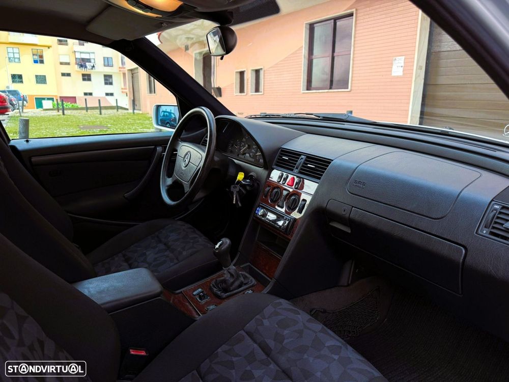 Mercedes-Benz C 220 CDI Classic - 13