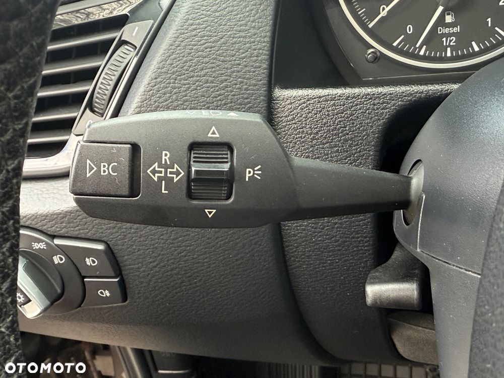 BMW X1 sDrive18d - 15