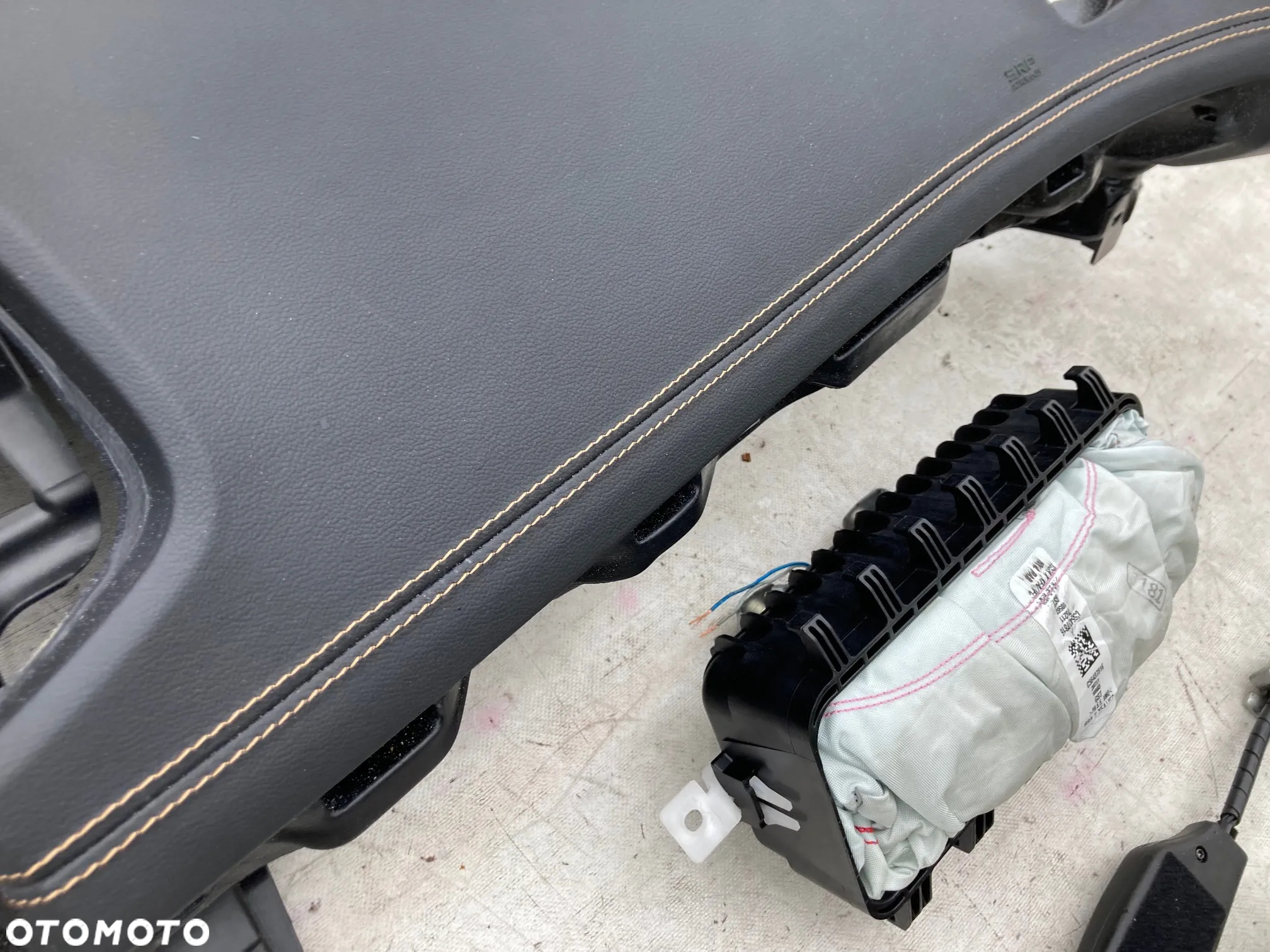 RENAULT ESPACE V 5 DESKA KONSOLA KOKPIT PULPIT PÓŁKA PARAPET BRĄZOWA NIĆ AIRBAG PODUSZKI POWIETRZNE KIEROWCY PASAŻERA PODUSZKA POWIETRZNA PASY PAS NAPINACZ DOPINACZ NAPINACZE DOPINACZE  KURTYNA KURTYNY AIR BAG FOTELA W FOTEL    szyta - 9