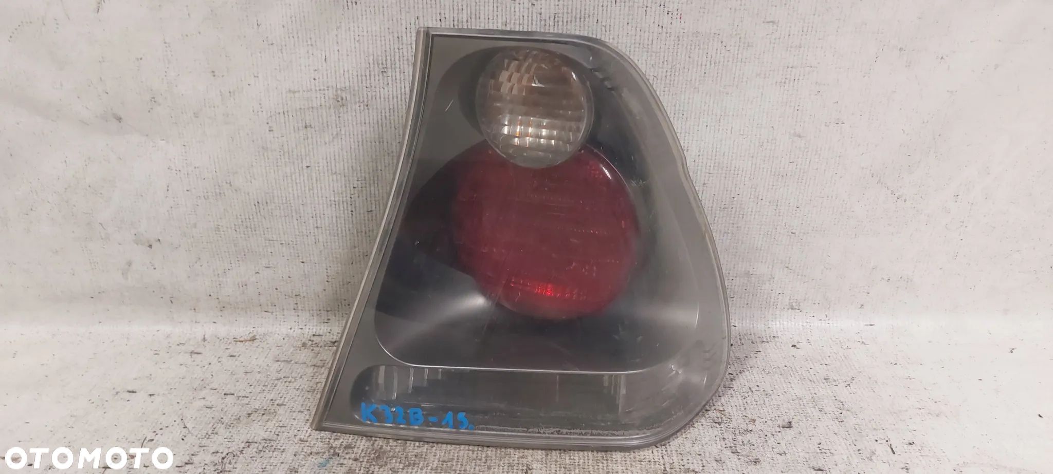 .  TYL TYLNA LAMPA PRAWA BMW E46 COMPACT - 1