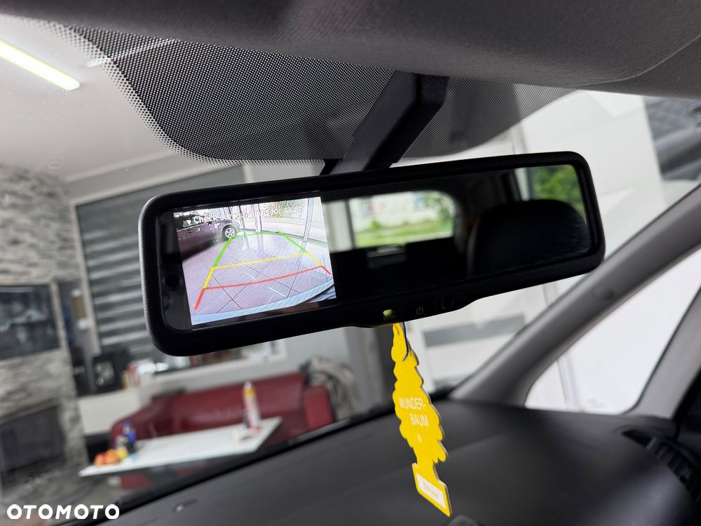 Kia Venga - 7