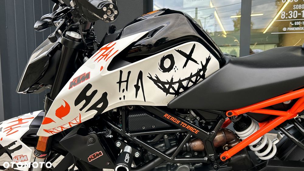 KTM Duke 125 - 21