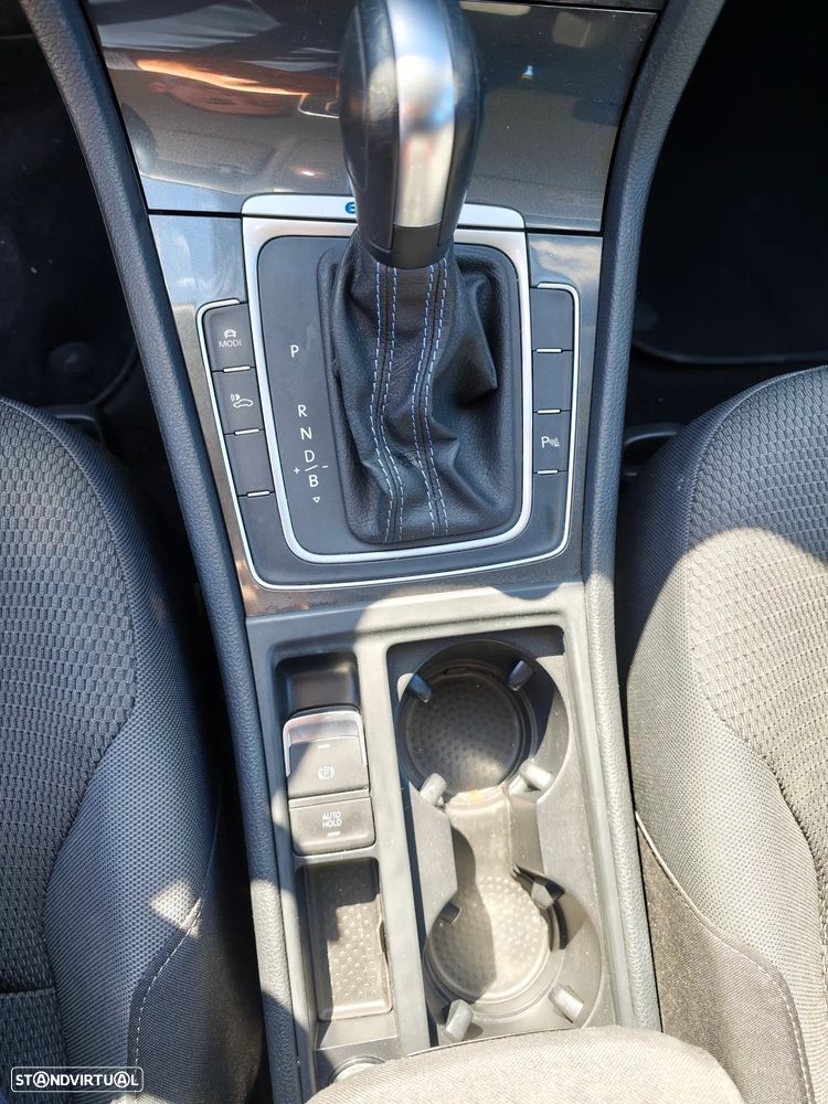 VW Golf - 8