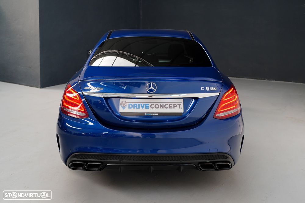 Mercedes-Benz C 63 AMG S - 24