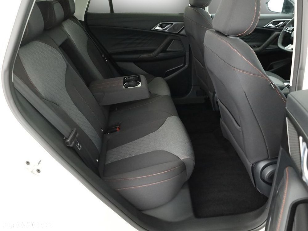 MG HS 1.5T HEV+ Excite - 11