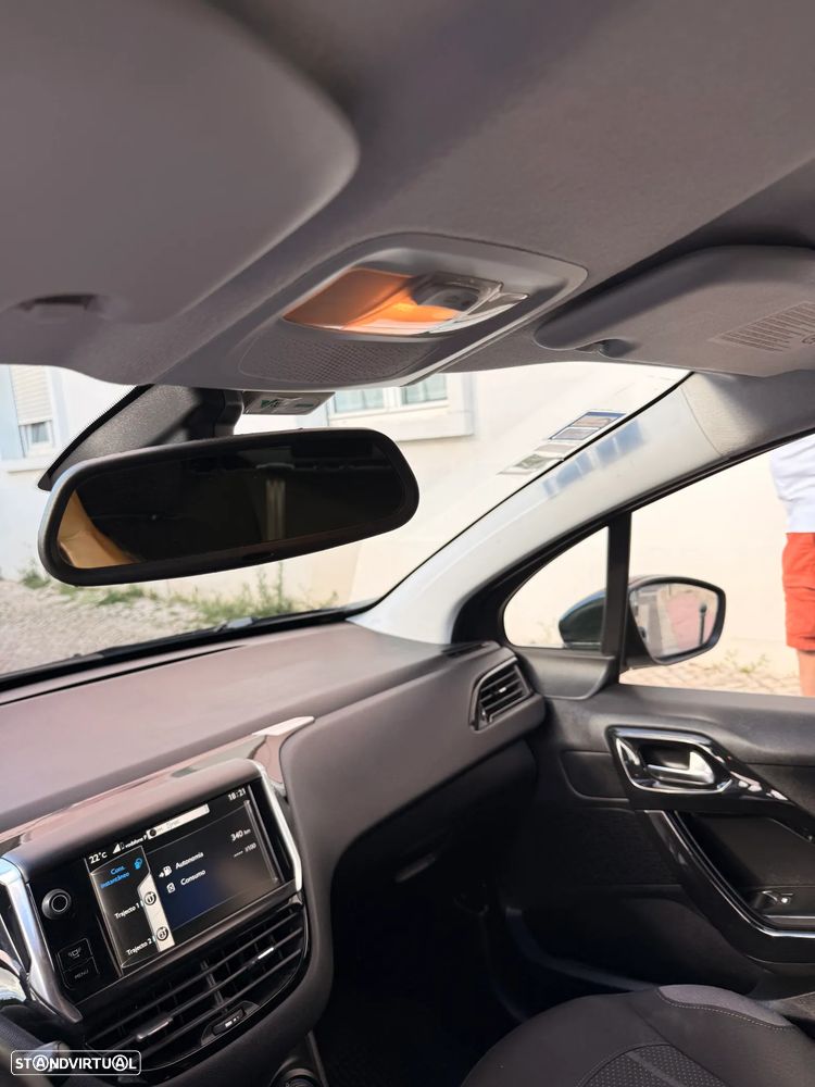 Peugeot 208 1.4 HDi - 20