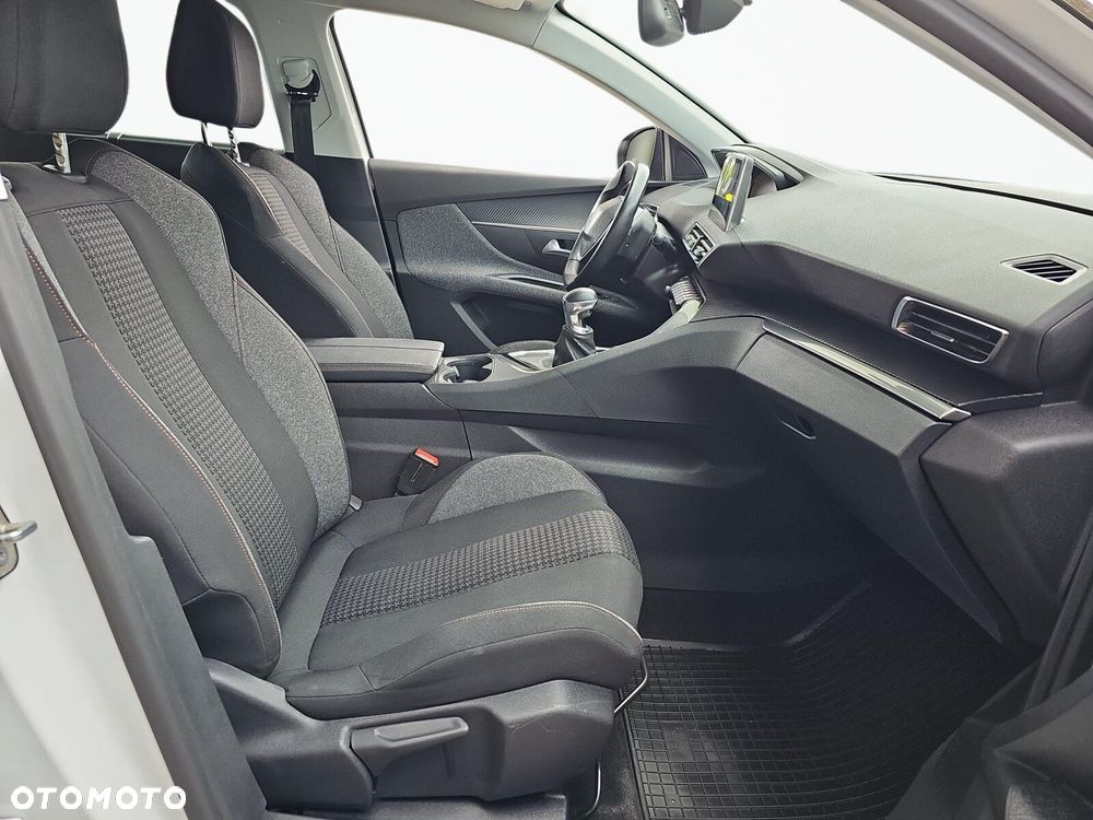 Peugeot 5008 - 16