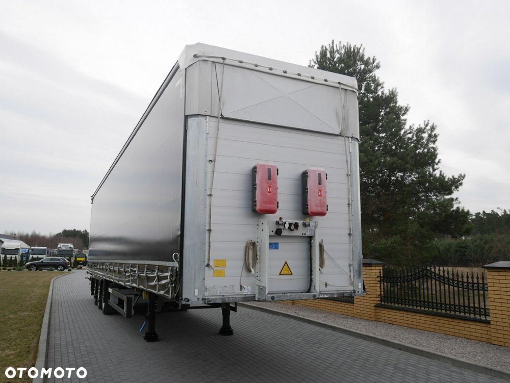 Schmitz Cargobull VARIOS Standard/Mega Dach podnoszony - 10