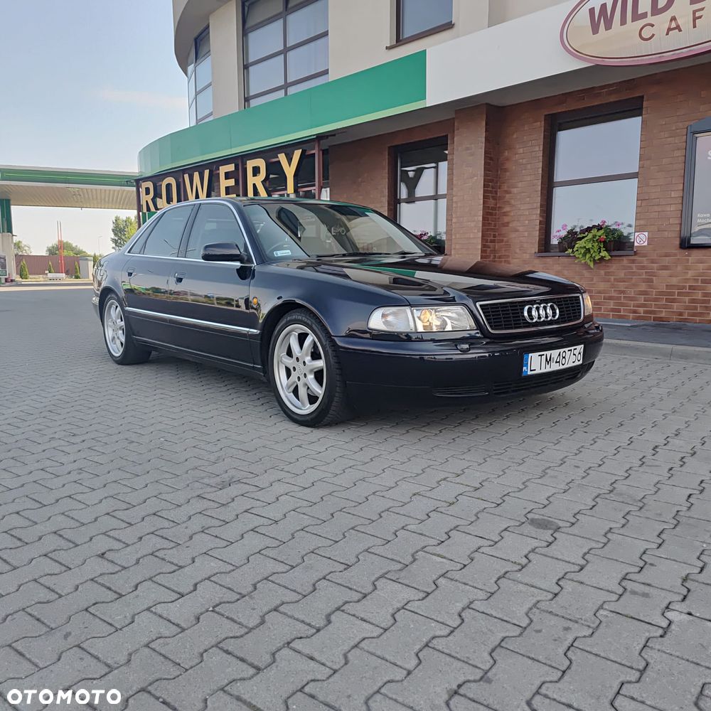 Audi A8 - 1