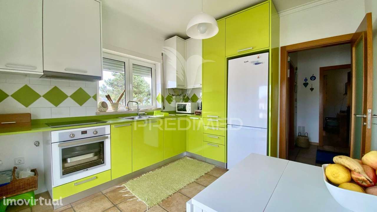 Apartamento T2 , com Garagem e Piscina em Salir do Porto - Grande imagem: 4/25