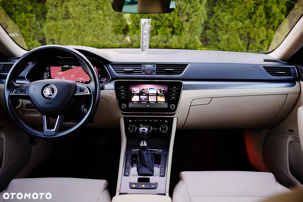 Skoda Superb 2.0 TSI Style DSG - 35