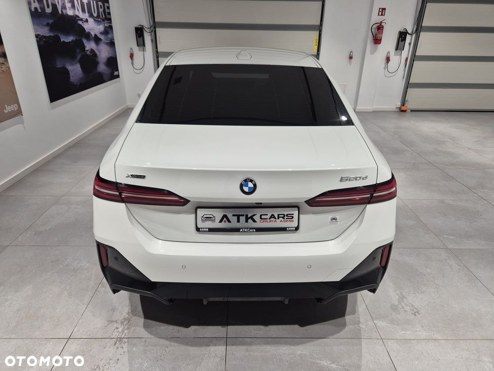 BMW Seria 5 520d xDrive mHEV M Sport - 6