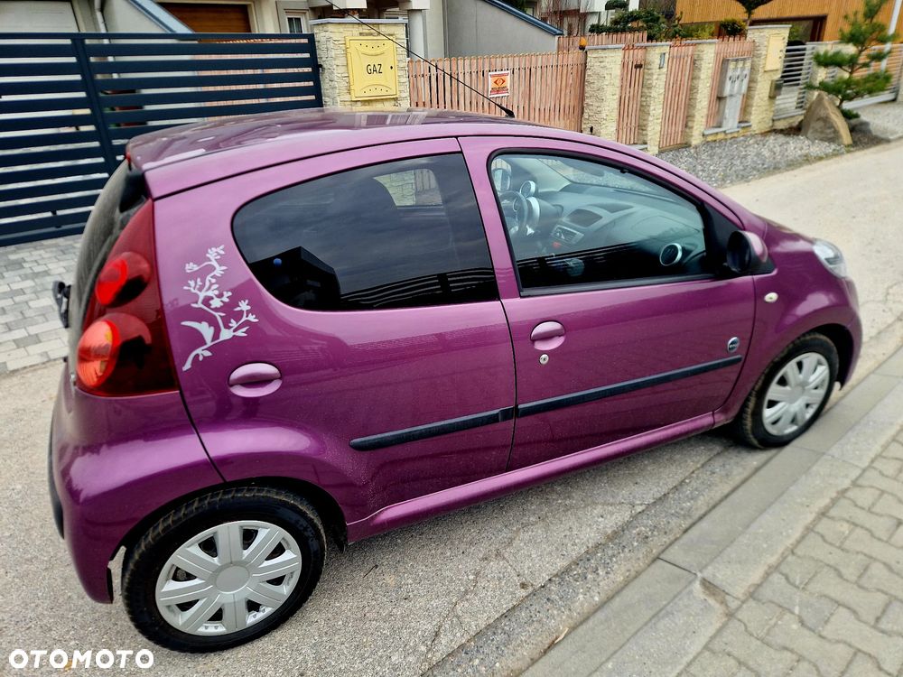 Peugeot 107 (70) 68 envy - 23