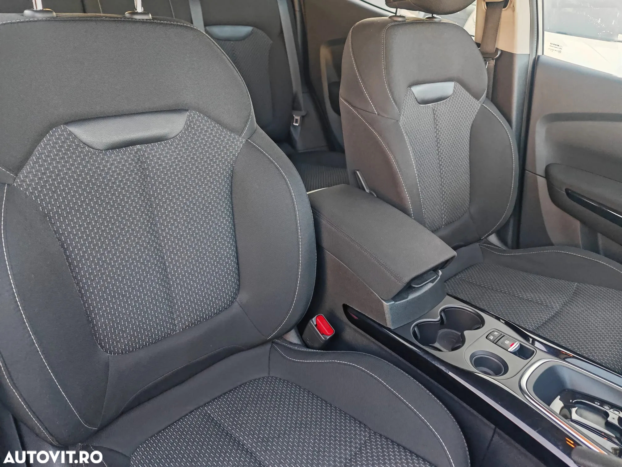 Renault Kadjar BLUE dCi 115 EDC EQUILIBRE - 12