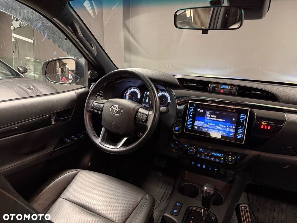 Toyota Hilux 2.4 D-4D Double Cab Selection 50 4x4 - 22