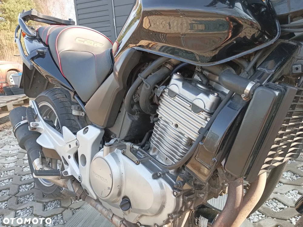 Honda CBF - 28