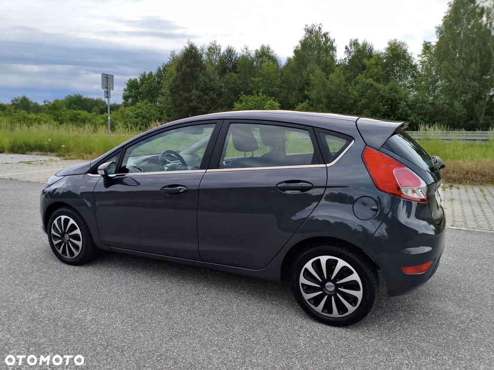 Ford Fiesta - 8