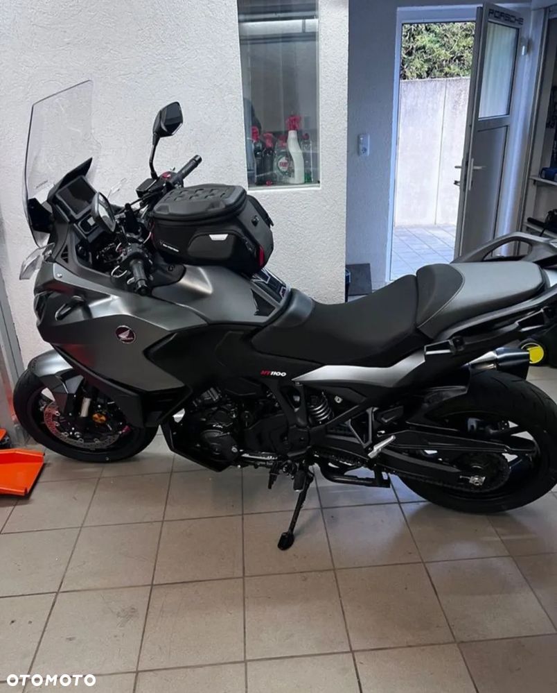 Honda NT - 17