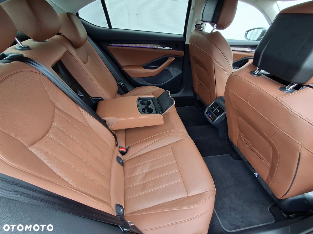 Skoda Superb 2.0 TSI L&K DSG - 14