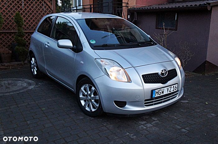 Toyota Yaris 1.3 VVT-i Cool - 3