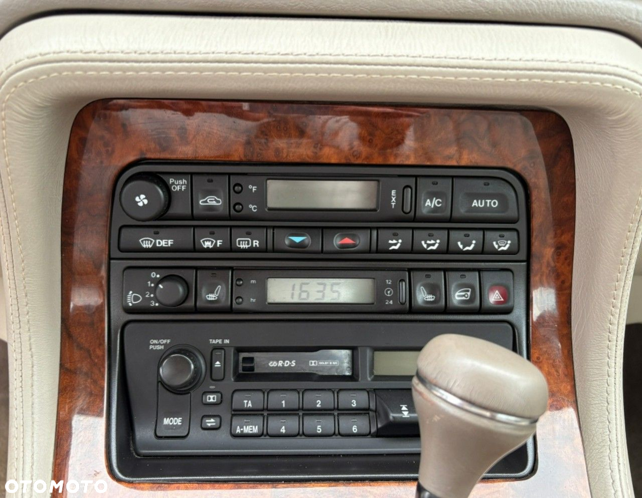 Jaguar Daimler - 18