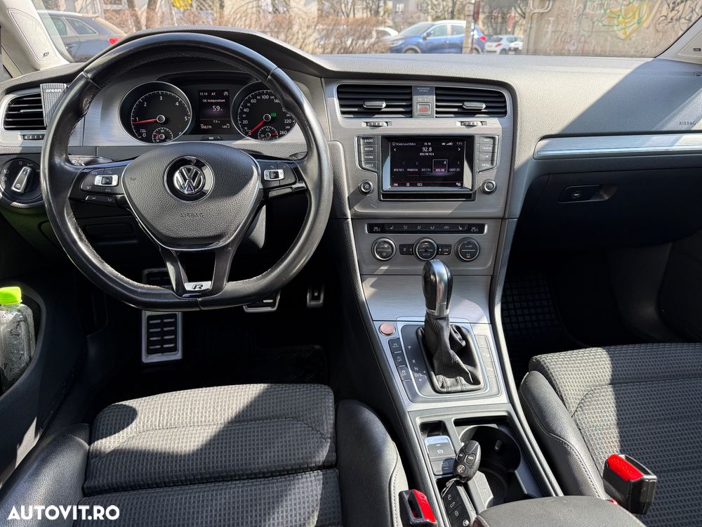 Volkswagen Golf - 7