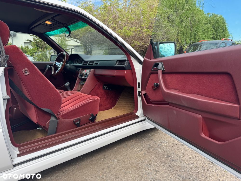 Mercedes-Benz W124 (1984-1993) - 16