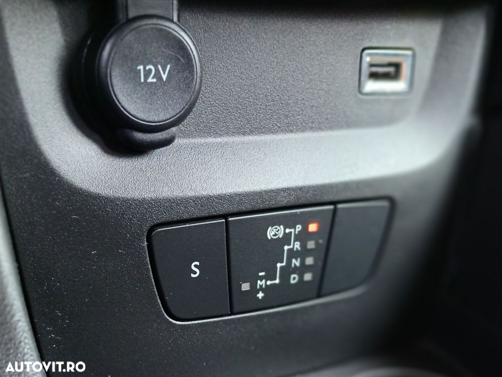 Citroën C3 1.2 PureTech S&S EAT6 Shine - 20