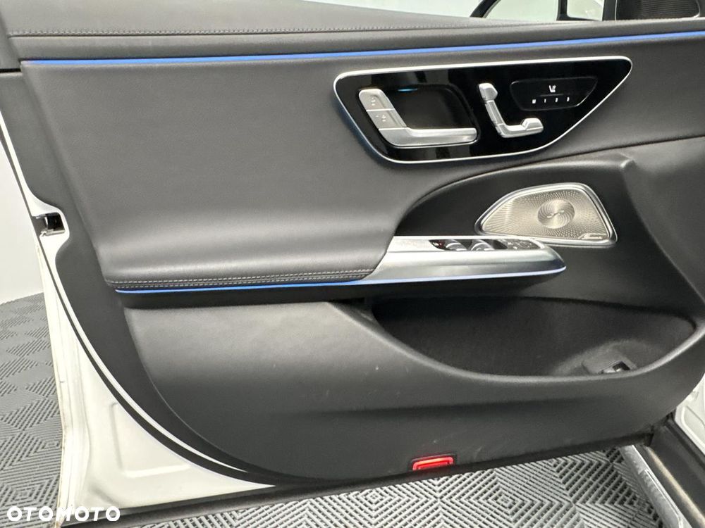 Mercedes-Benz Klasa E 300 de PHEV 4-Matic All-Terrain Avantgarde 9G-Tronic - 11