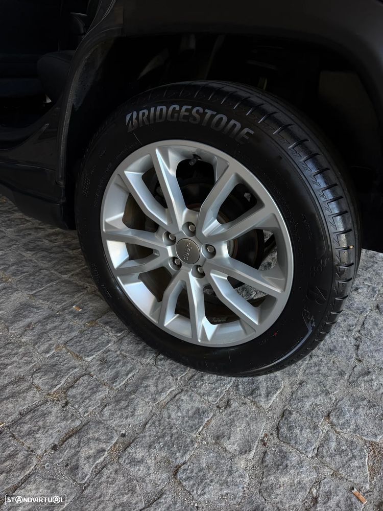 Jeep Compass 1.3 T Limited DCT - 13