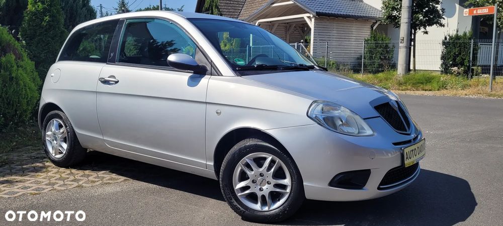 Lancia Ypsilon 1.2 8v - 2