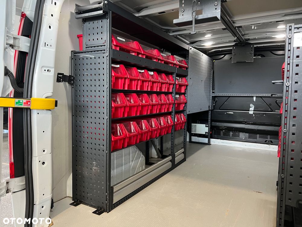 Ford Transit Custom - 13