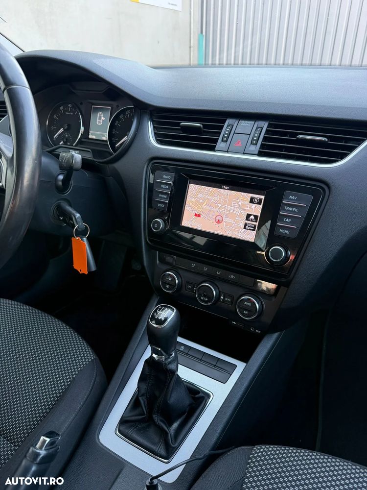 Skoda Octavia 1.2 TSI Green tec Elegance - 8