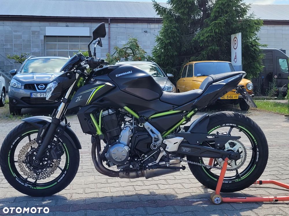 Kawasaki Z 650 - 16