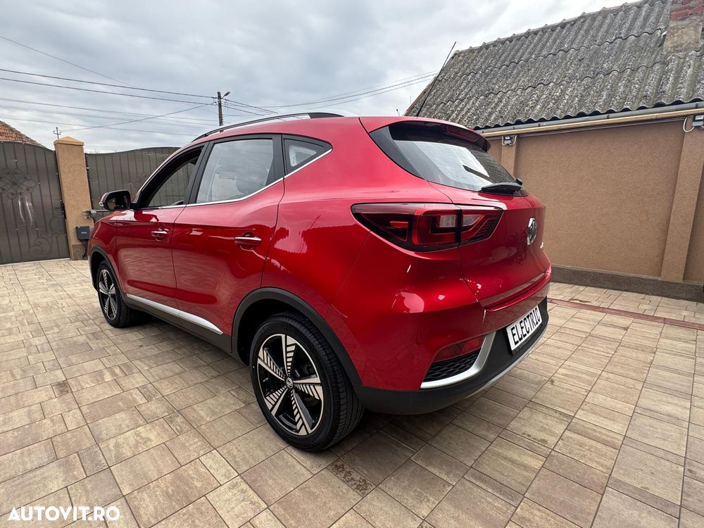 MG ZS EV Luxury - 26