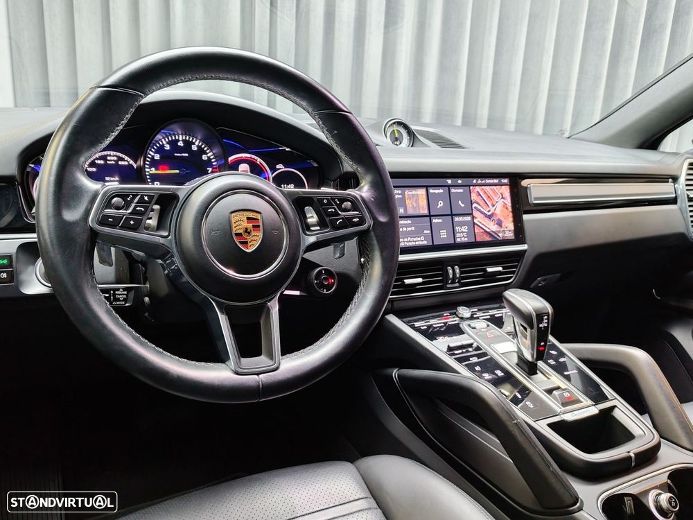 Porsche Cayenne Coupé E-Hybrid - 10