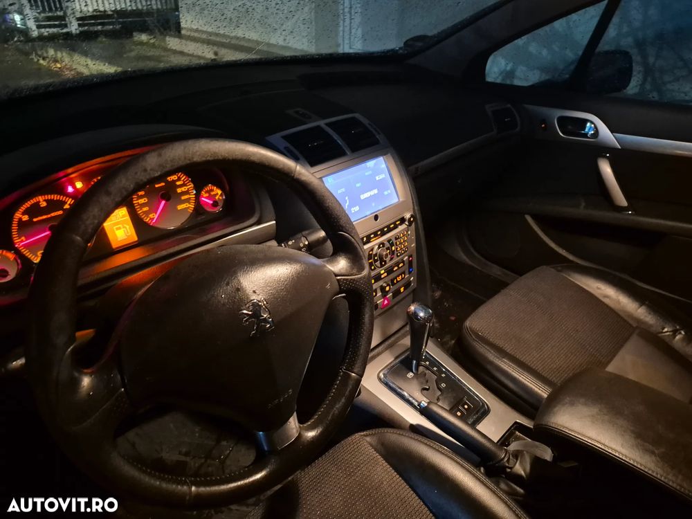 Peugeot 407 SW 2.0HDi ST Sport FAP Aut - 24